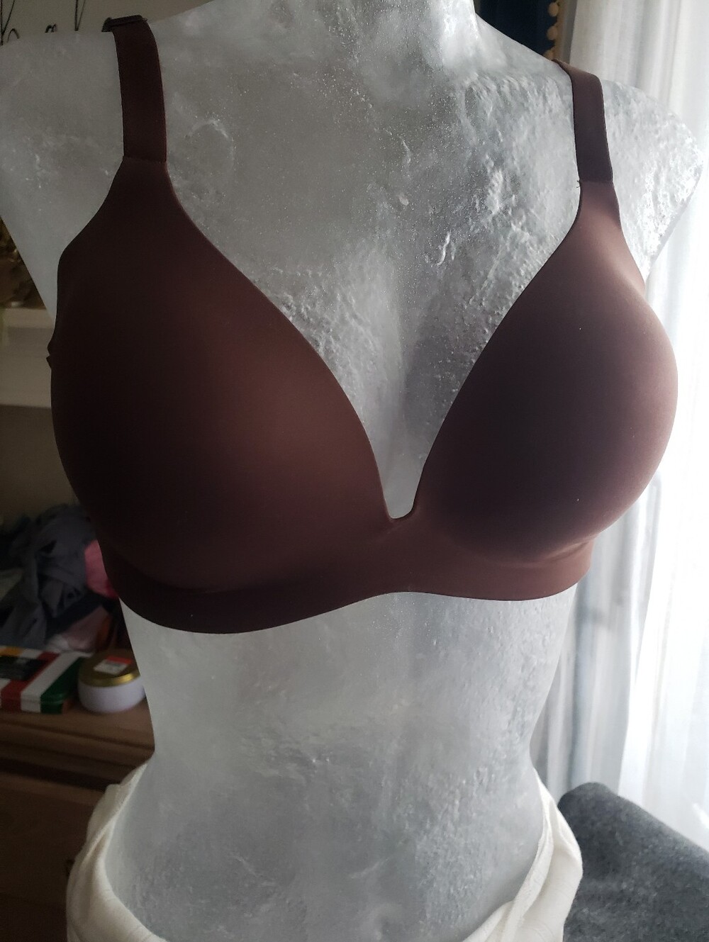 Victoria's Secret Smooth Plunge Bra - Chocolate Brown